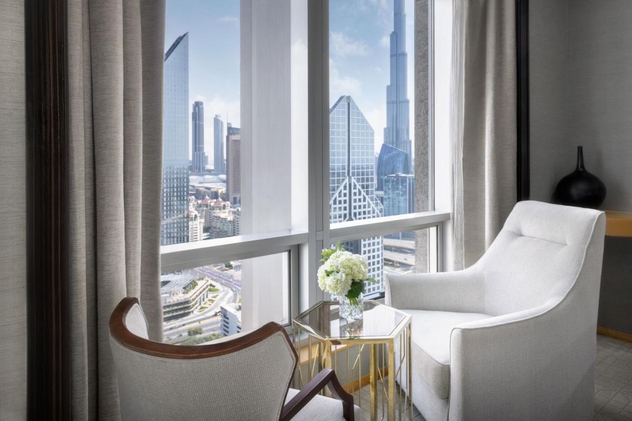 Deluxe Twin Room Burj Khalifa View