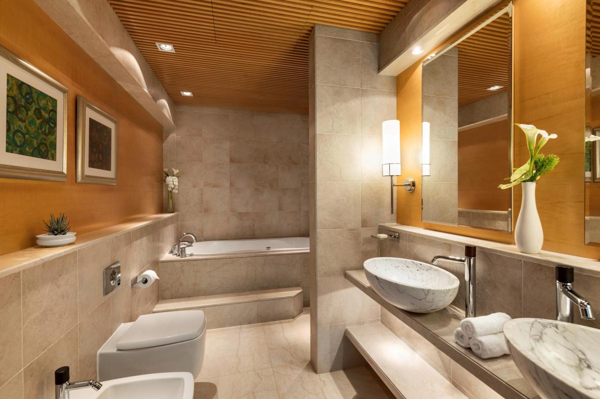 One-Bedroom Club Suite Lounge Access Including Afternoon Tea All Soft Beverages Evening Sundowners & Canapes